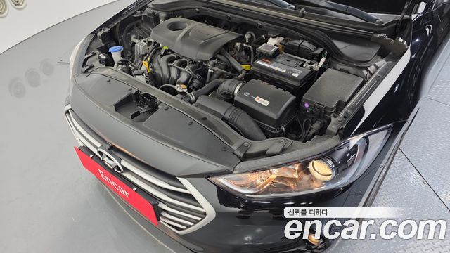 Hyundai AVANTE 2018 — photo 6
