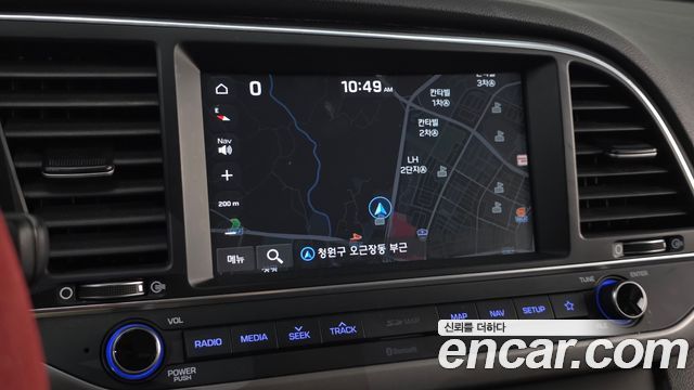 Hyundai AVANTE 2018 — photo 19