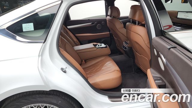 Genesis G80 2023 — photo 17