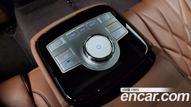 Genesis G80 2023 — photo 26