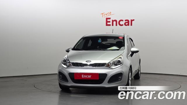 Kia pride 2012 — photo 3