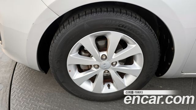 Kia pride 2012 — photo 5