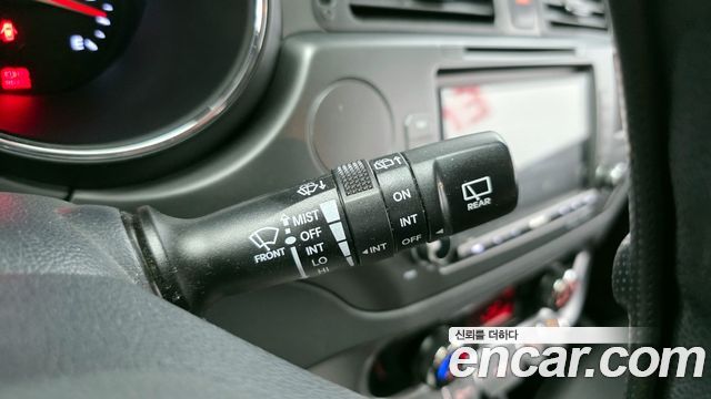 Kia pride 2012 — photo 16