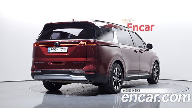 Kia Canival 2021 — photo 2