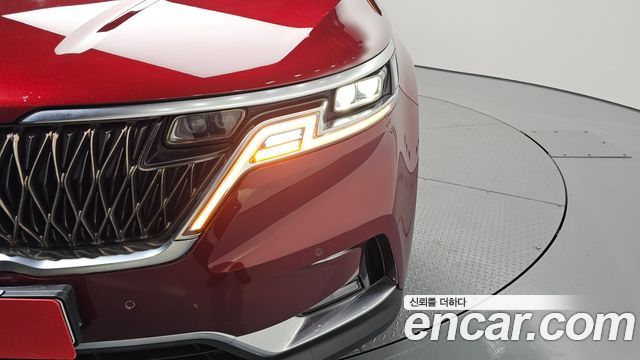 Kia Canival 2021 — photo 8