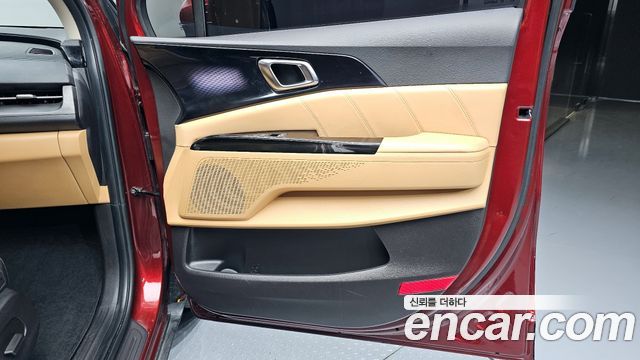 Kia Canival 2021 — photo 15