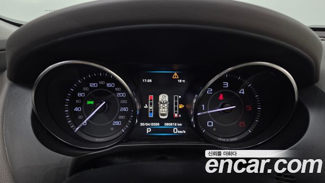 Jaguar XE 2016 — photo 8
