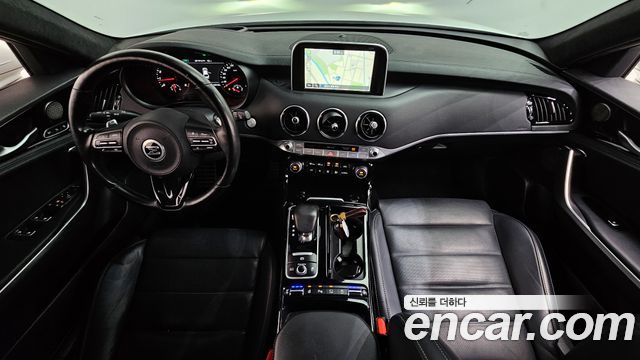 Kia Stinger 2018 — photo 10