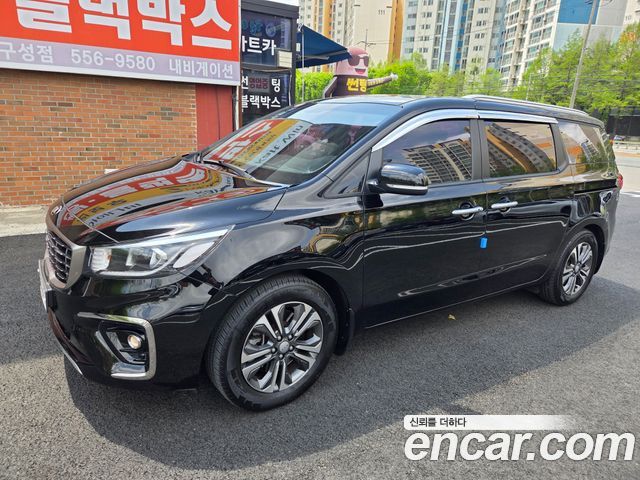 Kia Canival 2019 — photo 4