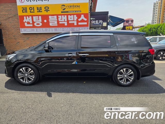 Kia Canival 2019 — photo 8