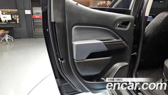 Chevrolet Korea Colorado 2022 — photo 15