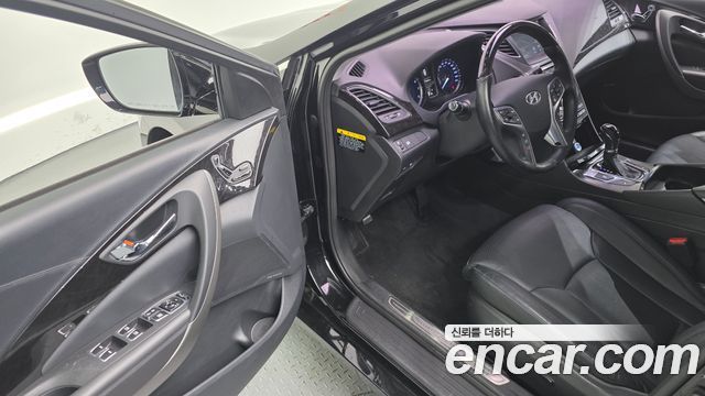 Hyundai Grandeur 2015 — photo 11