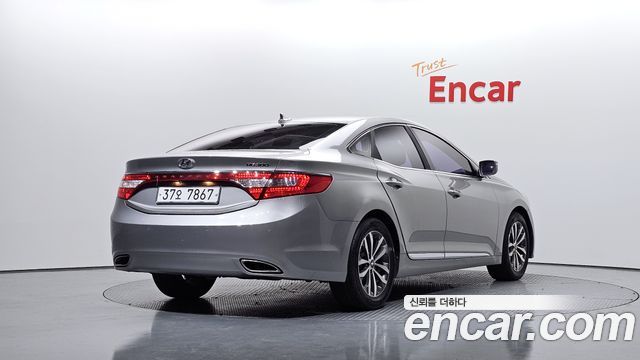 Hyundai Grandeur 2011 — photo 2