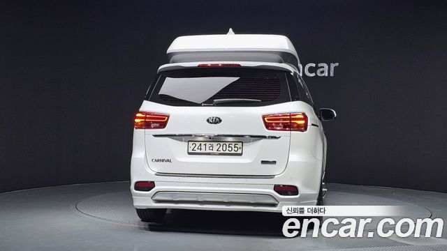 Kia Canival 2020 — photo 4
