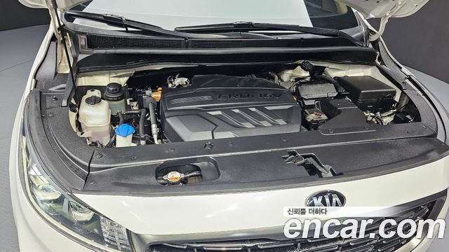 Kia Canival 2020 — photo 6