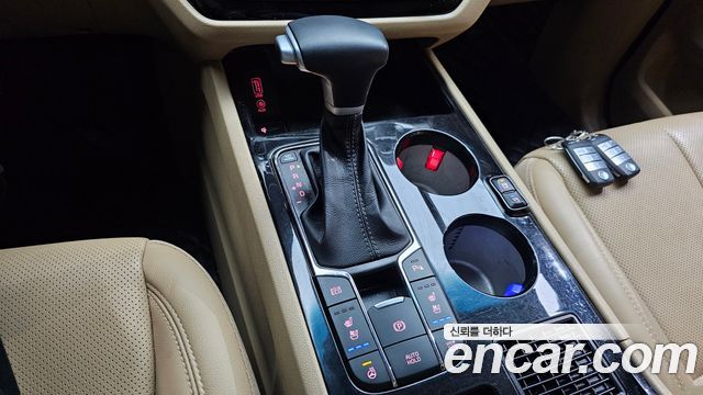 Kia Canival 2020 — photo 12