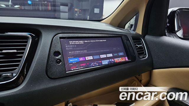 Kia Canival 2020 — photo 22