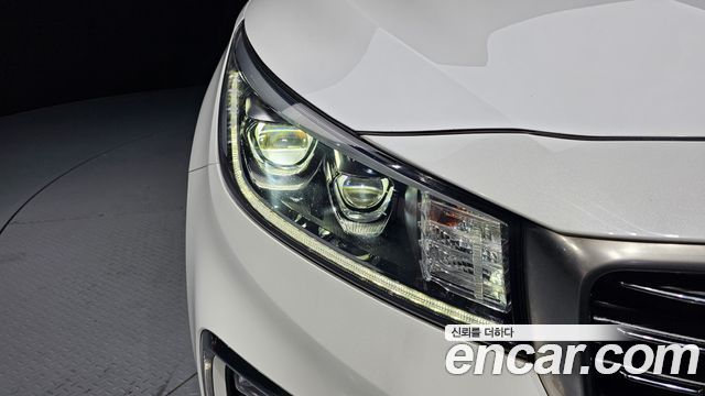Kia Canival 2020 — photo 8