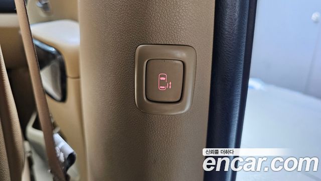 Kia Canival 2020 — photo 33