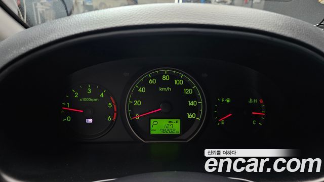 Hyundai Starex 2014 — photo 8