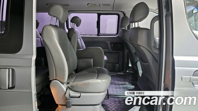 Hyundai Starex 2014 — photo 11