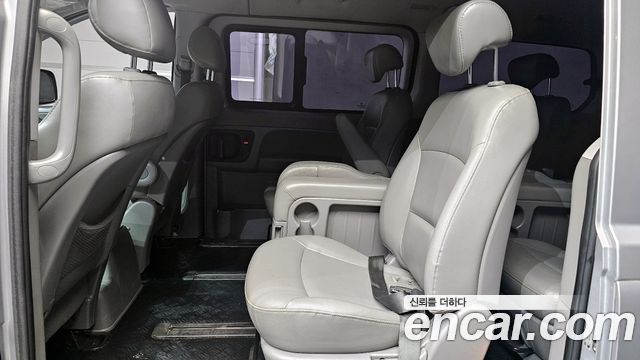 Hyundai Starex 2014 — photo 12
