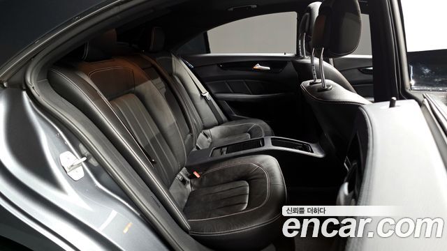 Mercedes-Benz CLS-Class 2017 — photo 17