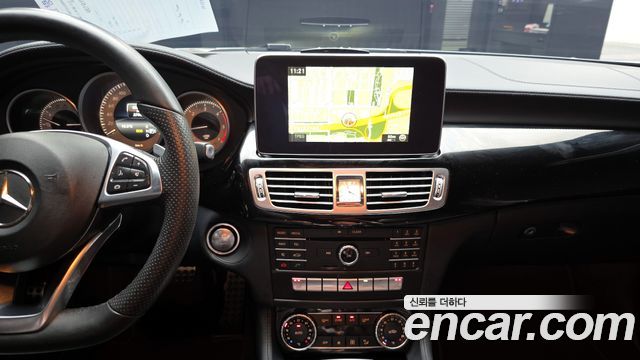 Mercedes-Benz CLS-Class 2017 — photo 20
