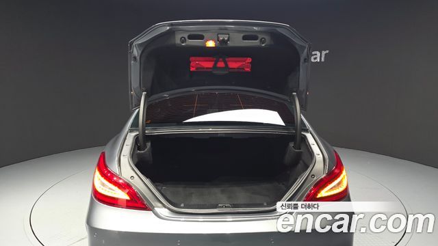 Mercedes-Benz CLS-Class 2017 — photo 32