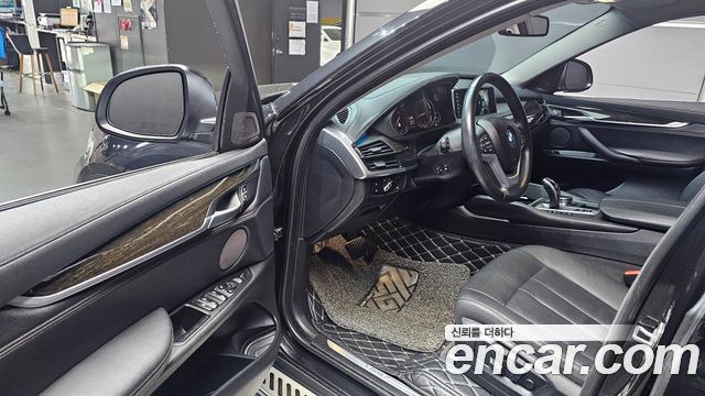 BMW X6 2018 — photo 13