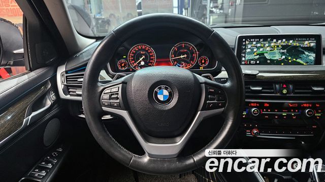 BMW X6 2018 — photo 18