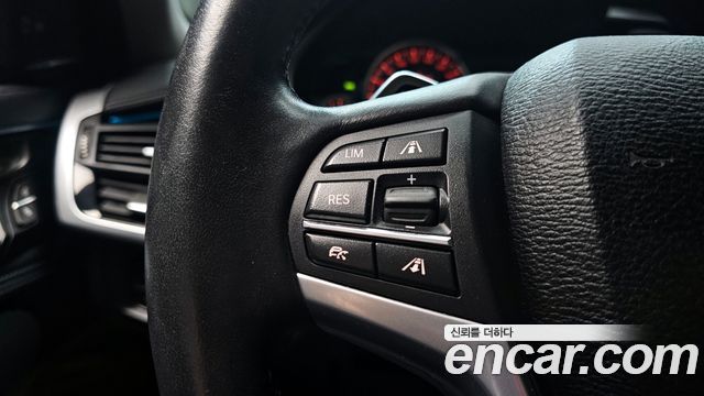 BMW X6 2018 — photo 22