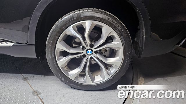 BMW X6 2018 — photo 7