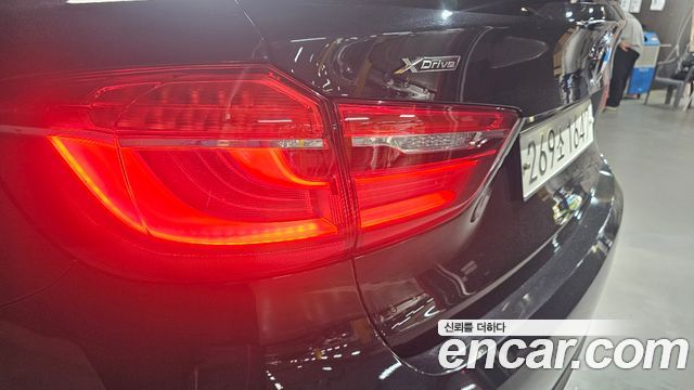 BMW X6 2018 — photo 9