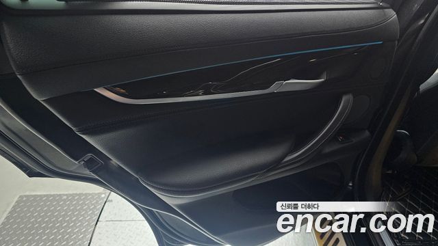 BMW X6 2018 — photo 15