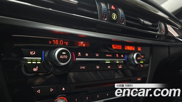 BMW X6 2018 — photo 27
