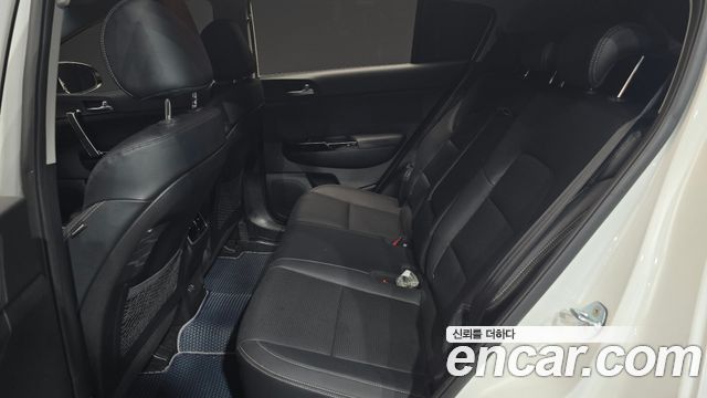 Kia Sportage 2016 — photo 12