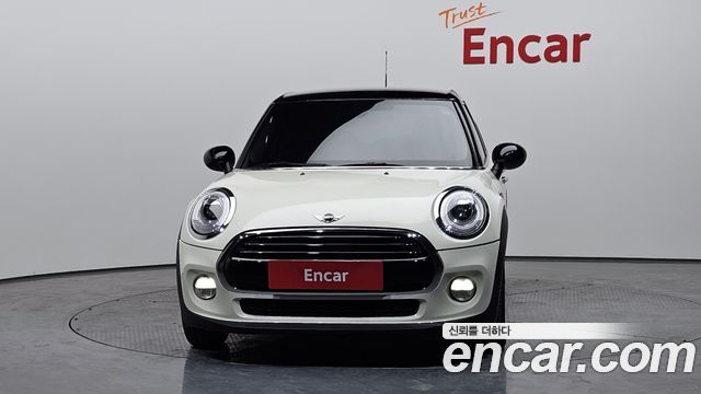 Mini Cooper 2018 — photo 3