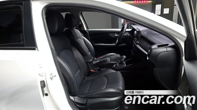 Kia K3 2019 — photo 11