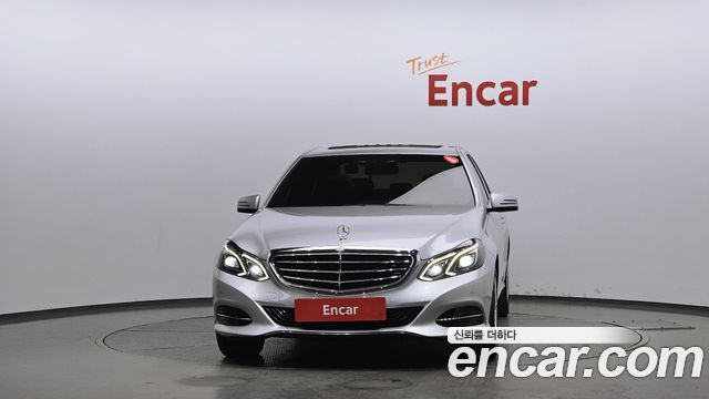 Mercedes-Benz E-Class 2014 — photo 3