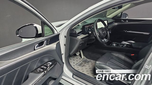Kia K5 2024 — photo 17
