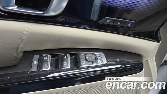 Kia Canival 2023 — photo 14