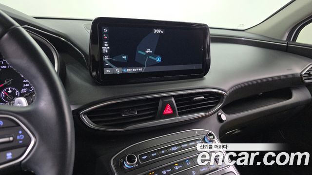 Hyundai Santafe 2023 — photo 21