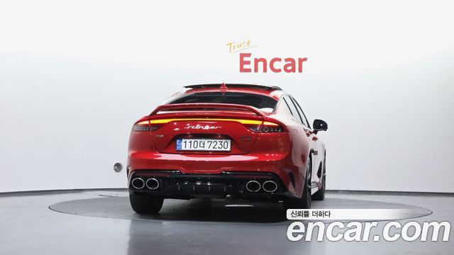 Kia Stinger 2023 — photo 4