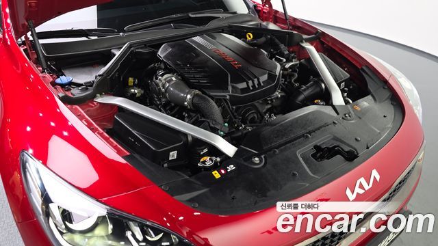 Kia Stinger 2023 — photo 6