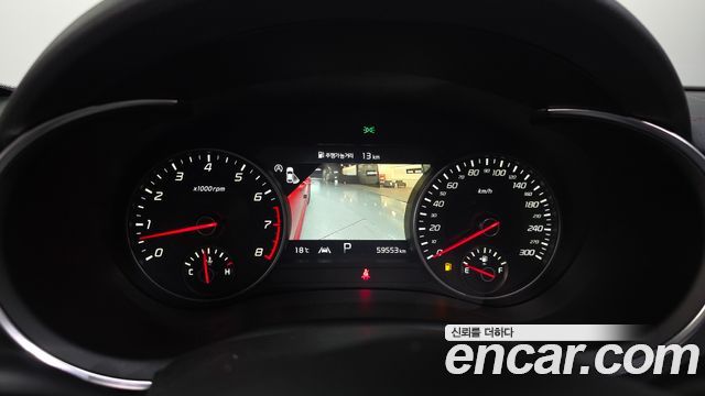 Kia Stinger 2023 — photo 11