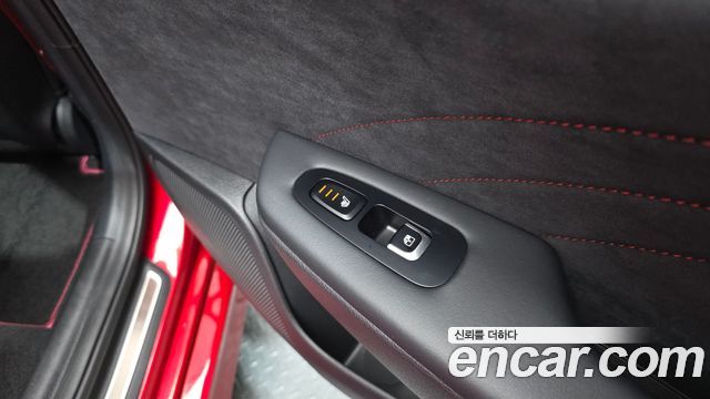 Kia Stinger 2023 — photo 24