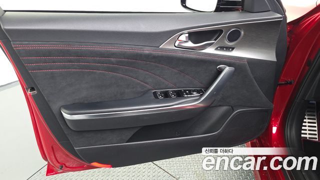 Kia Stinger 2023 — photo 14