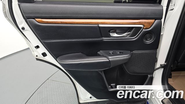 Honda CR-V 2017 — photo 15