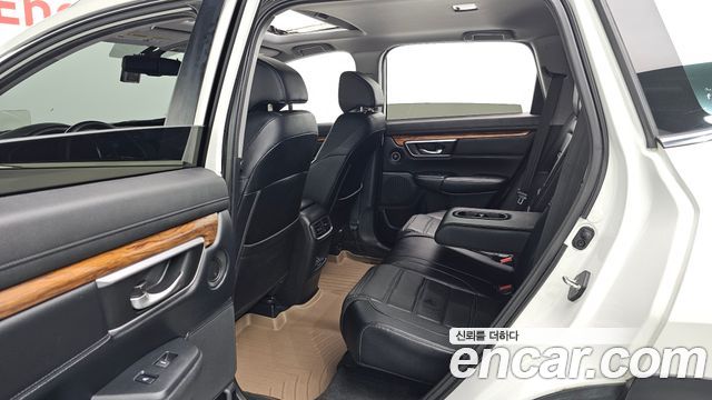 Honda CR-V 2017 — photo 16